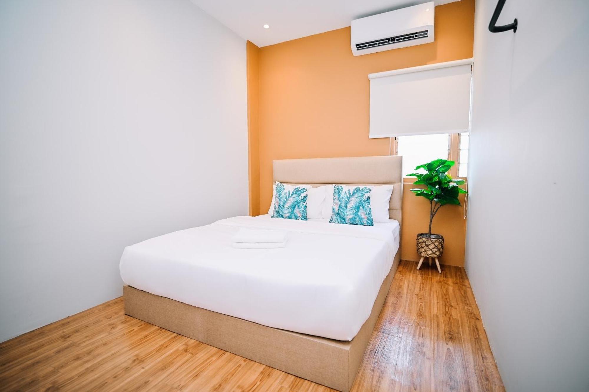 Swing & Pillows - Lebuh Victoria, Penang George Town Exterior photo